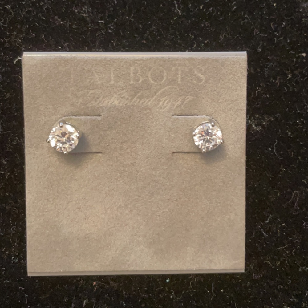 Earring bundle - Picture 6 of 7